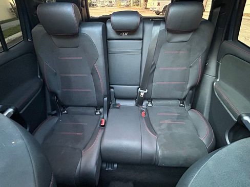 Used 2023 Mercedes-Benz GLB 250 image 13