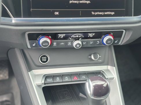 Used 2025 Audi Q3 2.0T Premium w/ Convenience Package image 16