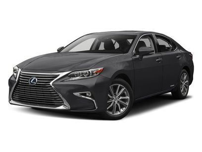 Used 2016 Lexus ES 300h w/ Luxury Package w/Wood Trim