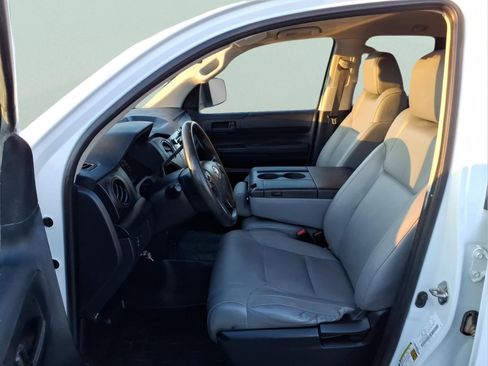 Used 2019 Toyota Tundra SR image 17