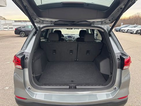 Used 2024 Chevrolet Equinox LT FWD image 11