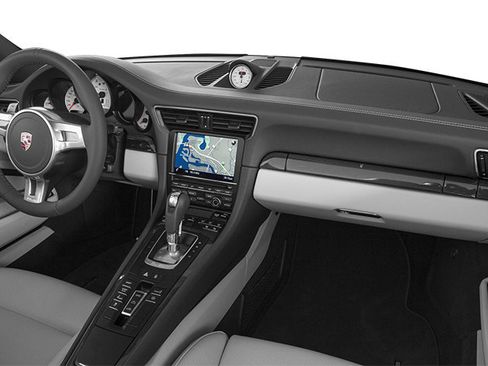 Used 2014 Porsche 911 Turbo S image 18