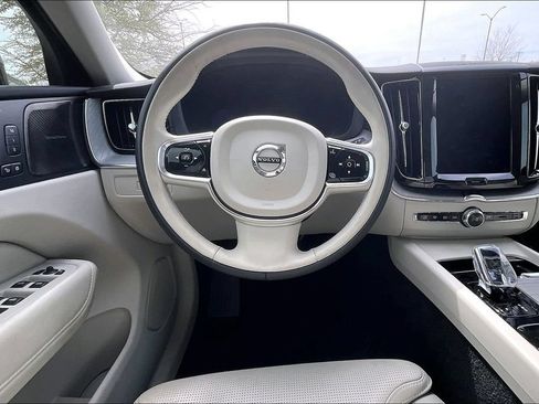 Used 2024 Volvo XC60 B5 Ultimate AWD/4WD image 6