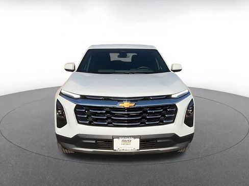 Used 2025 Chevrolet Equinox LT FWD image 4