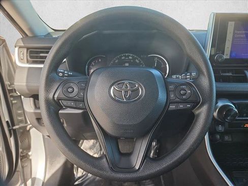 Used 2024 Toyota RAV4 XLE FWD image 13