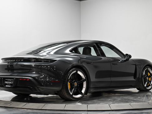 Used 2021 Porsche Taycan Turbo S image 12
