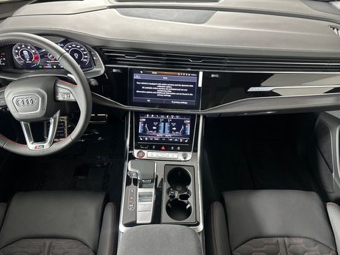 New 2026 Audi RS Q8 performance image 12