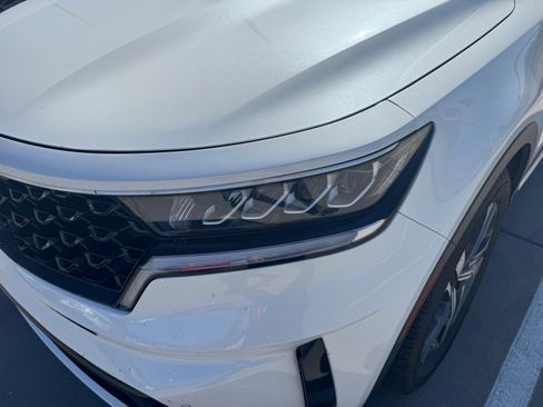 Certified 2022 Kia Sorento EX w/ Panoramic Sunroof Package image 6