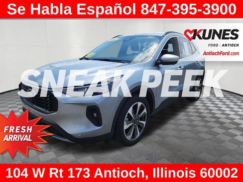 Used 2024 Ford Escape Platinum AWD/4WD image 2