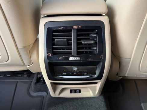 Used 2021 BMW X3 xDrive30e w/ Convenience Package image 16