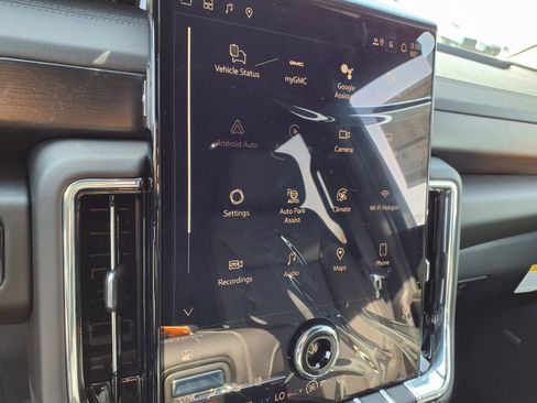 New 2026 GMC Yukon Denali w/ Sun & Power Step Package image 5