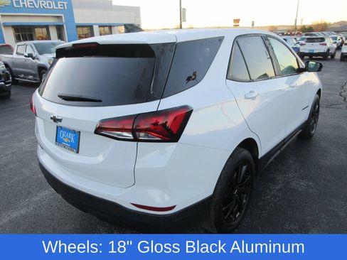 Used 2024 Chevrolet Equinox LS w/ LS Convenience Package image 5