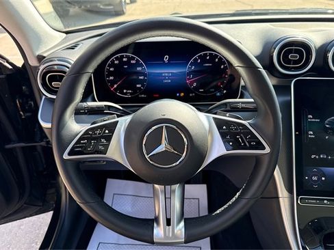 Used 2025 Mercedes-Benz C 300 4MATIC Sedan image 17