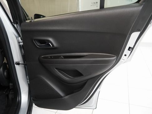 Used 2021 Chevrolet Trax LS w/ Tint and Cruise Package image 27