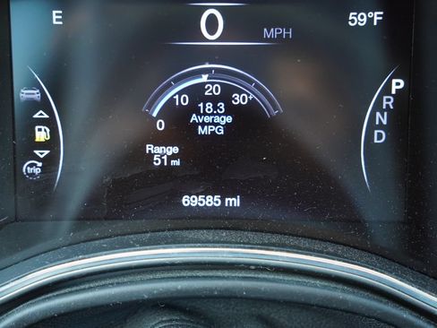 Used 2019 Jeep Grand Cherokee Limited w/ Trailer Tow Group IV AWD/4WD image 8