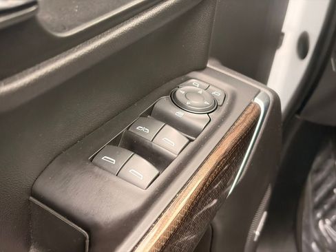 Used 2019 Chevrolet Silverado 1500 RST w/ All-Star Edition RWD image 24