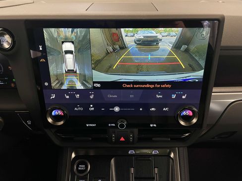 Used 2024 Lexus GX 550 image 28