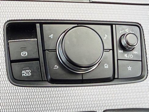 Used 2024 MAZDA CX-90 Plug-In Hybrid w/ Preferred AWD/4WD image 19