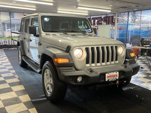 Used 2023 Jeep Wrangler Unlimited Sport AWD/4WD image 1