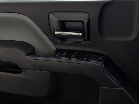 Used 2018 Chevrolet Silverado 1500 Custom w/ Texas Edition image 19