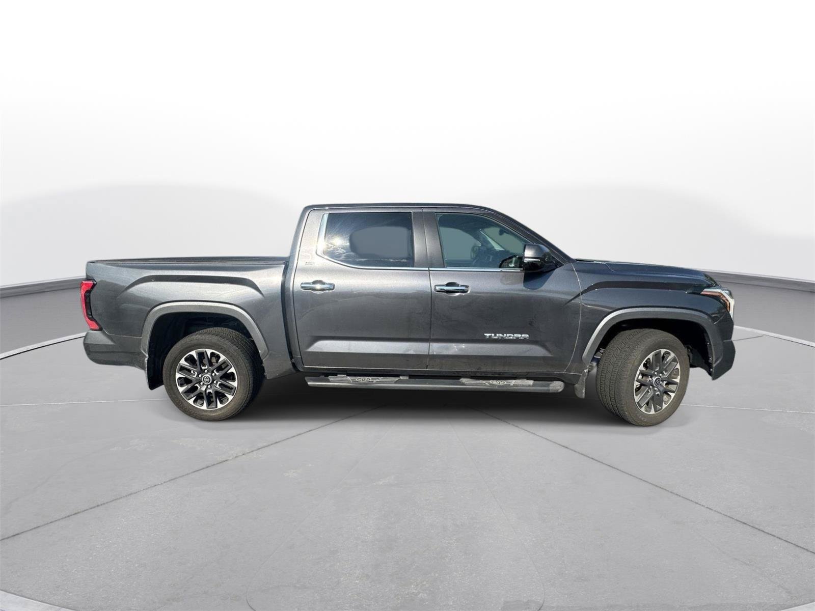 Used 2024 Toyota Tundra Limited AWD/4WD image 50