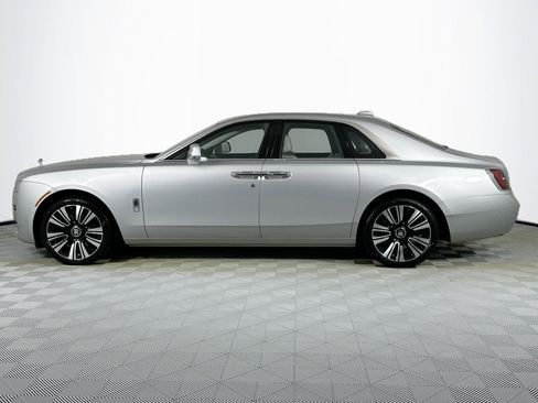 Certified 2021 Rolls-Royce Ghost image 3