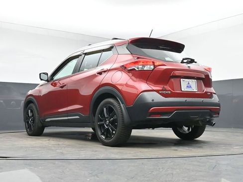 Used 2020 Nissan Kicks SR w/ SR Premium Package image 14