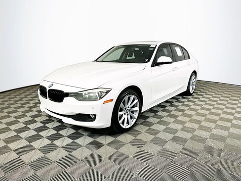 Used 2015 BMW 320i xDrive Sedan AWD/4WD image 4