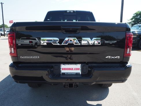 New 2025 RAM 2500 Laramie image 7