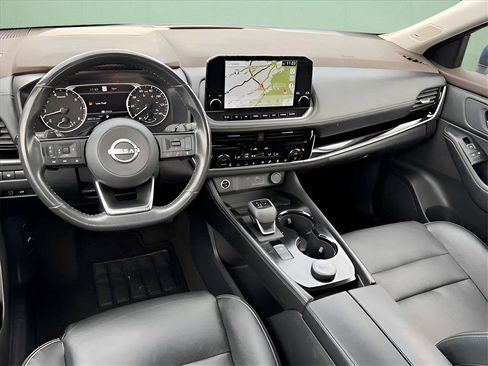 Used 2023 Nissan Rogue SL w/ SL Premium Package image 11