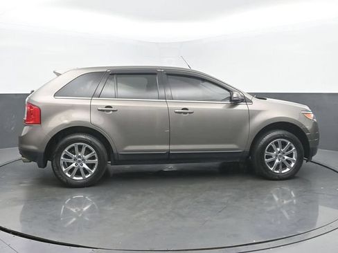 Used 2014 Ford Edge Limited w/ Driver Entry Package AWD/4WD image 6