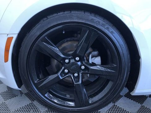 Used 2016 Chevrolet Camaro LT w/ RS Package image 18