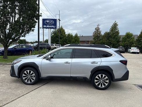 Used 2024 Subaru Outback Touring XT AWD/4WD image 4