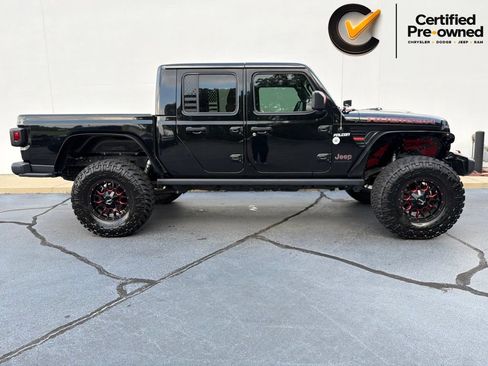 Certified 2023 Jeep Gladiator Rubicon w/ Cold Weather Group AWD/4WD image 10
