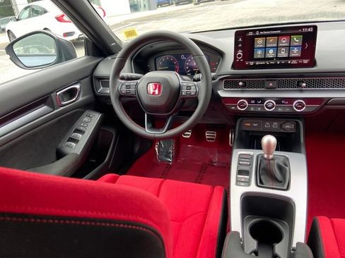 Used 2023 Honda Civic Type R image 15