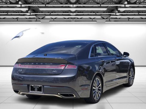 Used 2018 Lincoln MKZ Premiere FWD image 9
