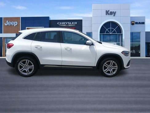 Used 2023 Mercedes-Benz GLA 250 4MATIC image 6