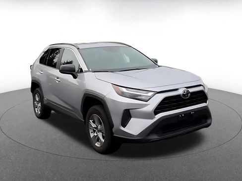 Used 2025 Toyota RAV4 LE image 3