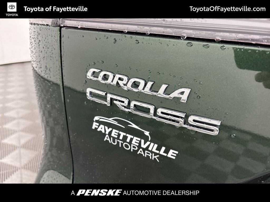 Used 2026 Toyota Corolla Cross LE FWD image 4