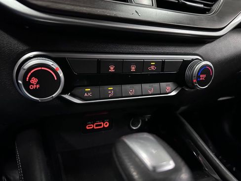 Used 2023 Nissan Altima 2.5 SV image 22