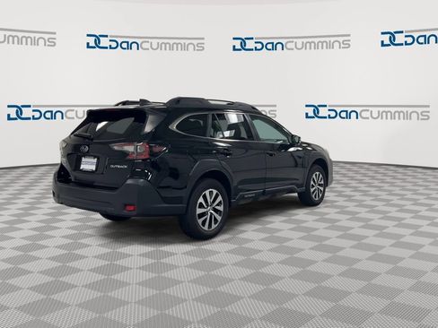 Used 2023 Subaru Outback Premium AWD/4WD image 8