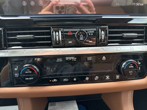 New 2026 Nissan Pathfinder Platinum AWD/4WD image 28