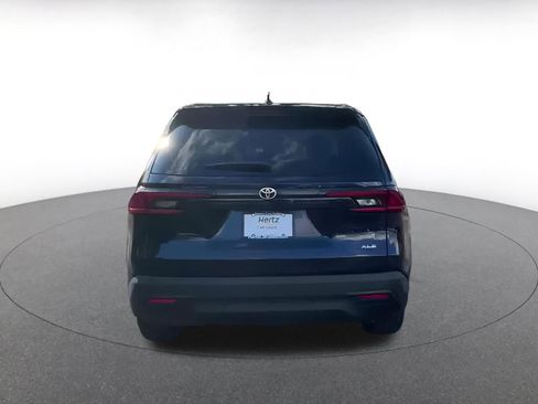 Used 2025 Toyota Grand Highlander XLE image 12