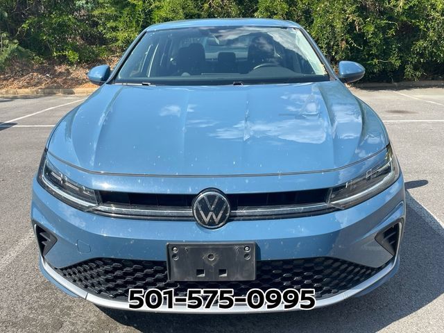 Used 2025 Volkswagen Jetta SE FWD image 7
