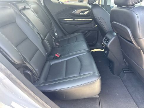 Used 2023 GMC Terrain SLT AWD/4WD image 16
