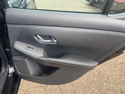 Used 2020 Nissan Sentra SV image 14