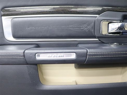 Used 2018 RAM 2500 Limited image 23