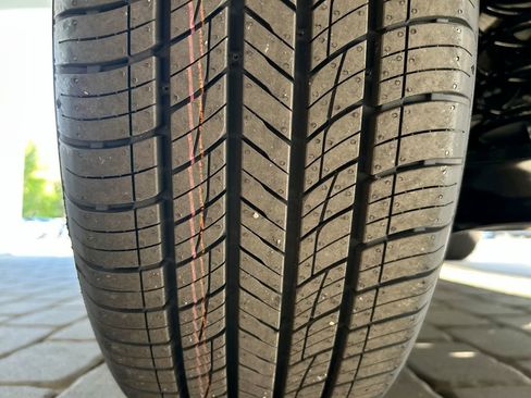 New 2026 Volkswagen Atlas Cross Sport SE image 43