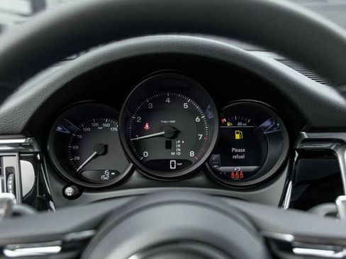 New 2026 Porsche Macan image 74