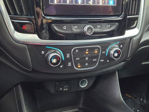 Certified 2022 Chevrolet Traverse Premier w/ Redline Edition image 29